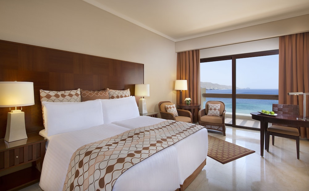 Premium Room, 1 King Bed, Sea View - Photo 1