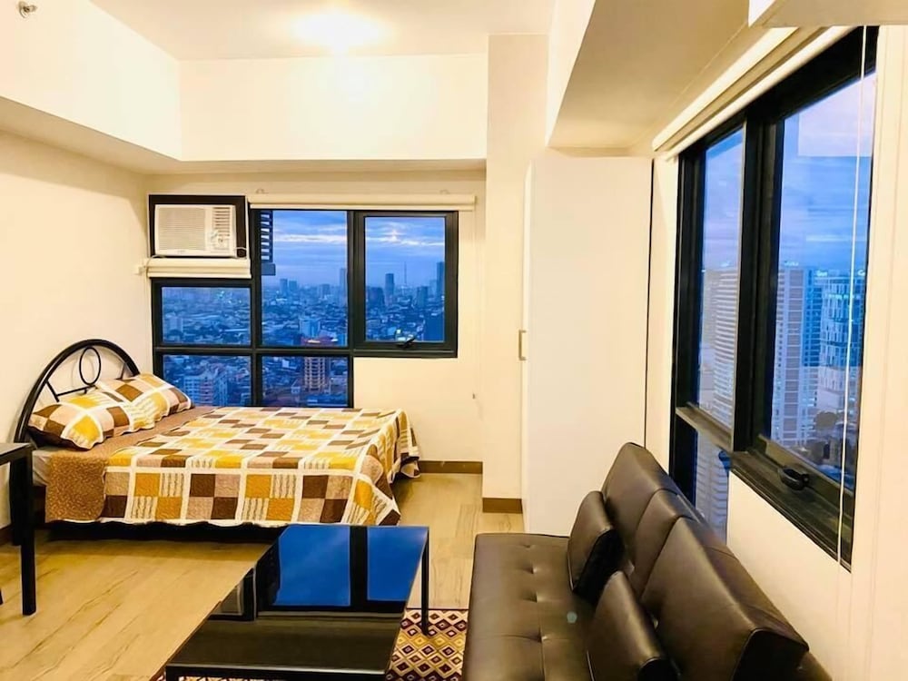 Honeymoon Studio Suite photo 2