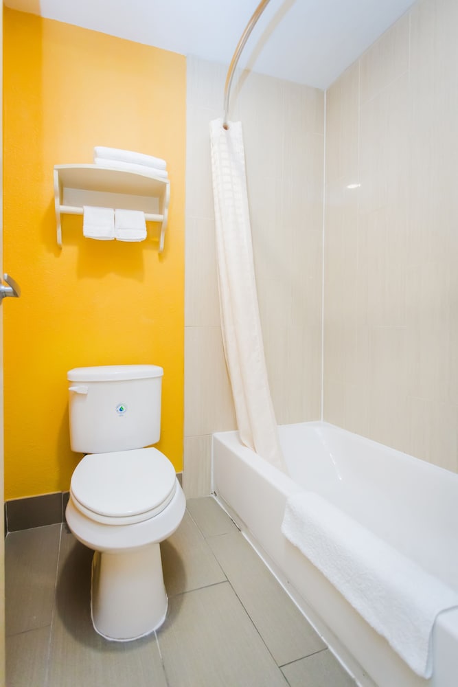 Express Inn Gulf Bank, Billede 2