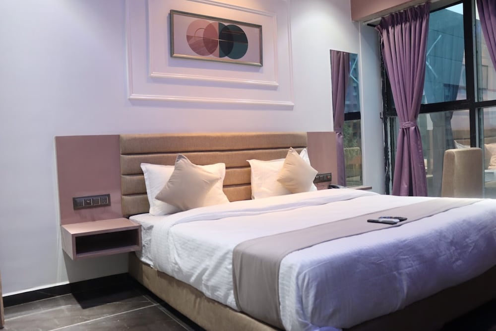 Deluxe Double Room - Photo 4