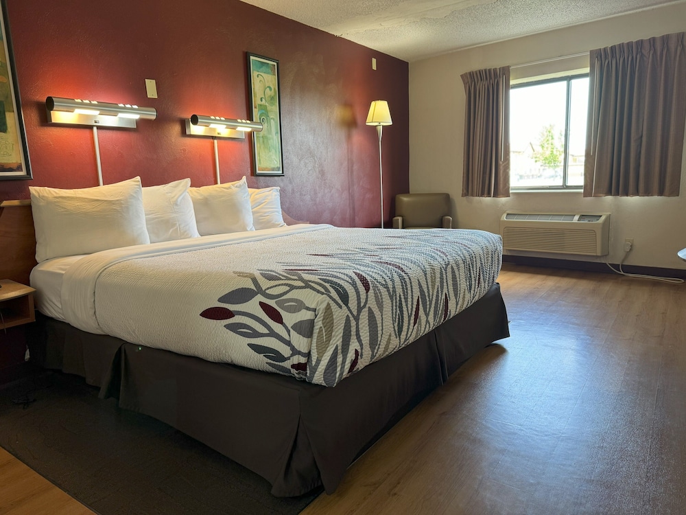 Deluxe Room, 1 King Bed, Non Smoking