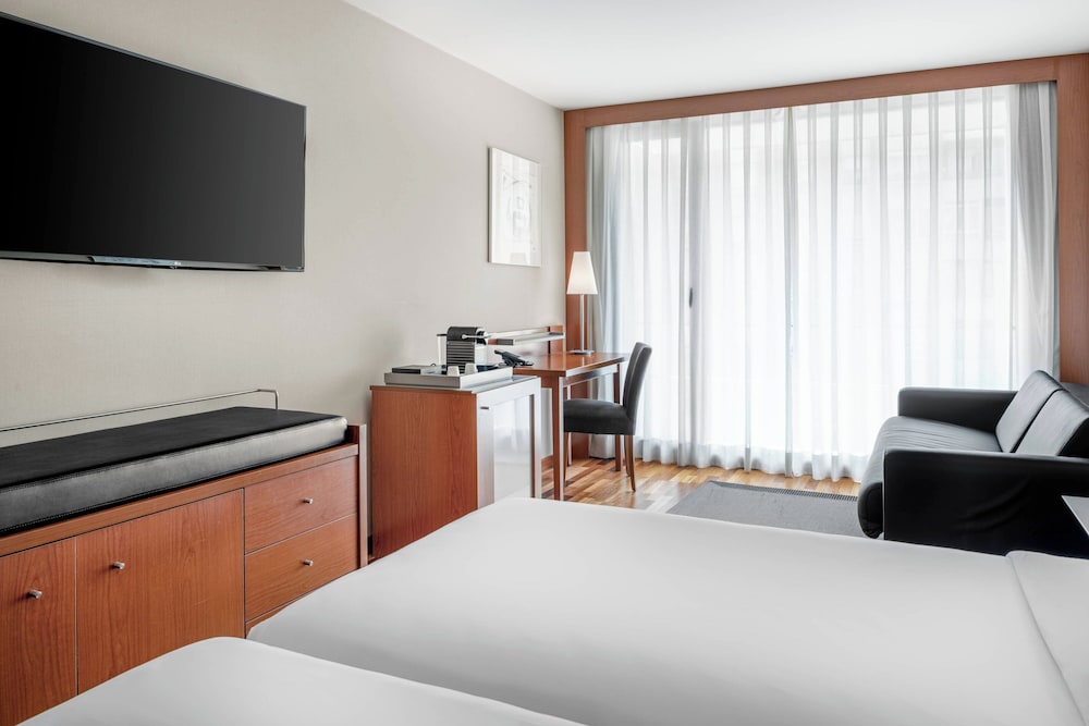 Standard Room, 1 King Bed with Sofa bed