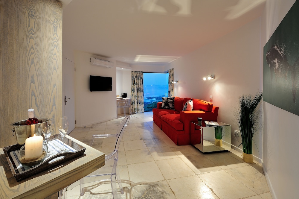 Family Suite, Sea View (Luxury) photo 2