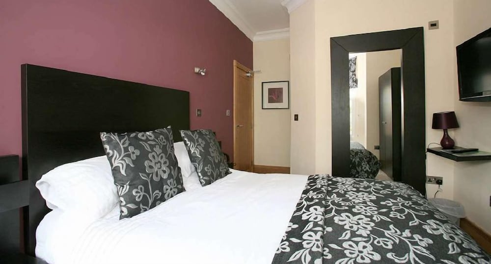 Standard Double Room photo 2