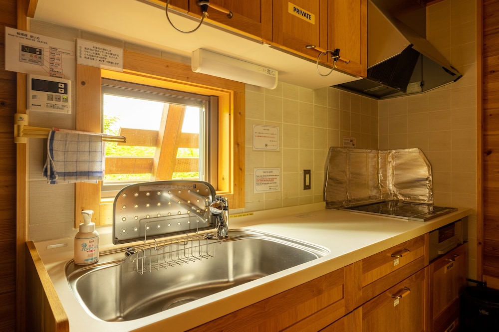 Cottage, 2 Bedrooms, Kitchen, Mountain View N