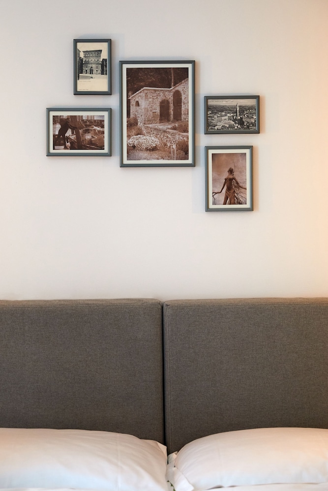 Double Room - Photo 8