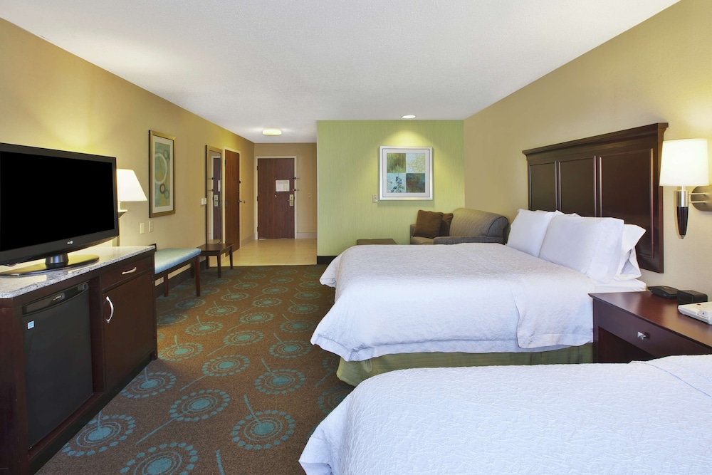 Standard Room, 2 Queen Beds Accessible Tub photo 1