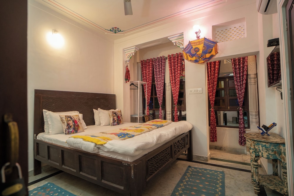 Deluxe Double Room, Lake View - Photo 4
