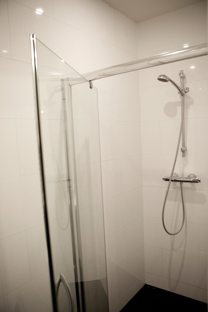 Premium Room, 1 Double Bed, Private Bathroom photo 2