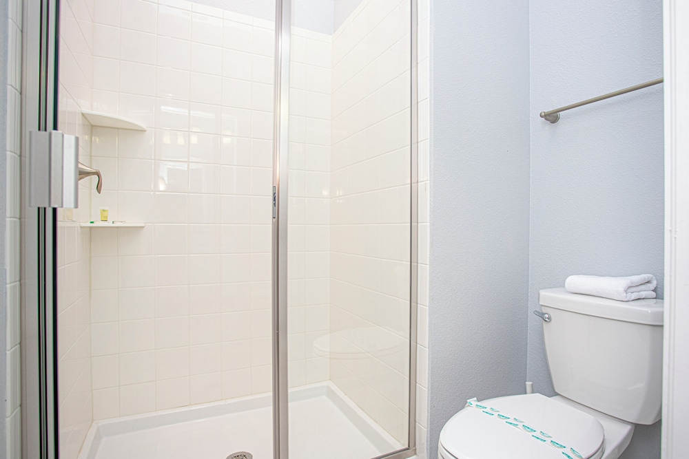 Luxurious 5 Bedroom w Pool Close to Disney 9017 Championsgateresort, 写真 24