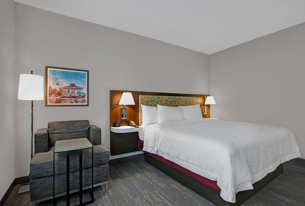Room, 1 King Bed, Accessible, Bathtub