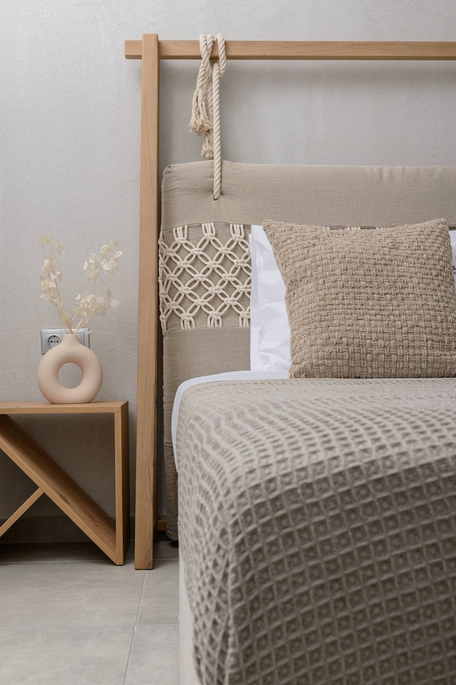 Junior Studio Suite