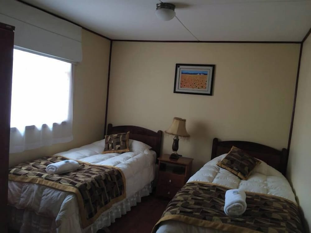 Twin Room, Non Smoking - Photo 1