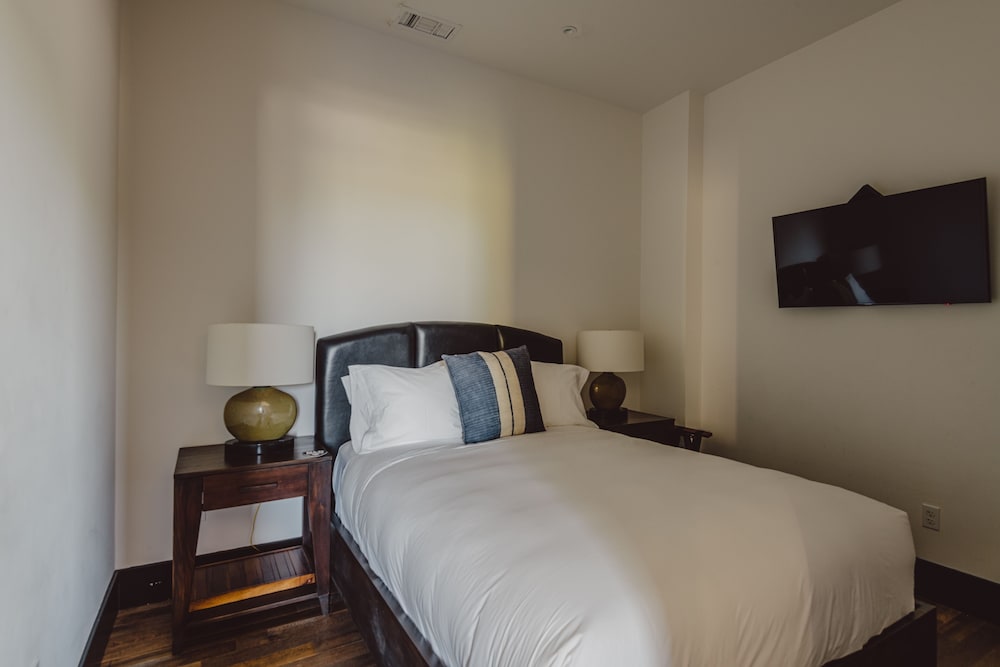 Luxury Loft, 3 Bedrooms, Mountain View (Drifter) photo 3
