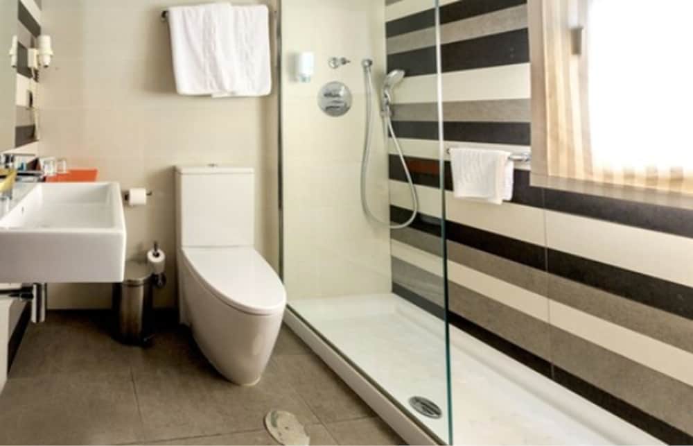 Double Room - Photo 5
