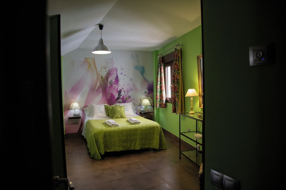 Duplex, 2 Bedrooms - Photo 8