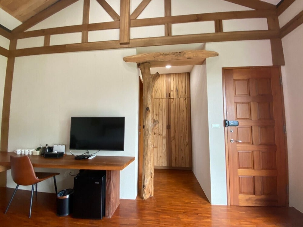 Classic Quadruple Room photo 2