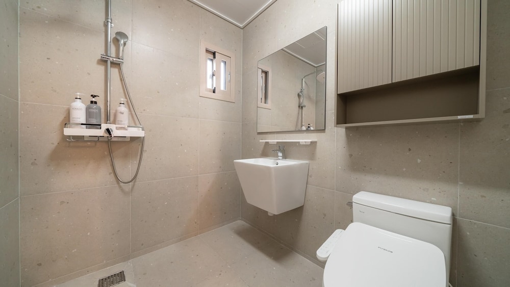 Basic Room, 1 Bedroom (A-01) - Photo 20