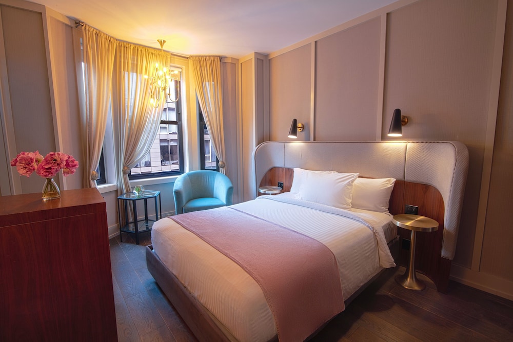 Deluxe Room, 1 King Bed