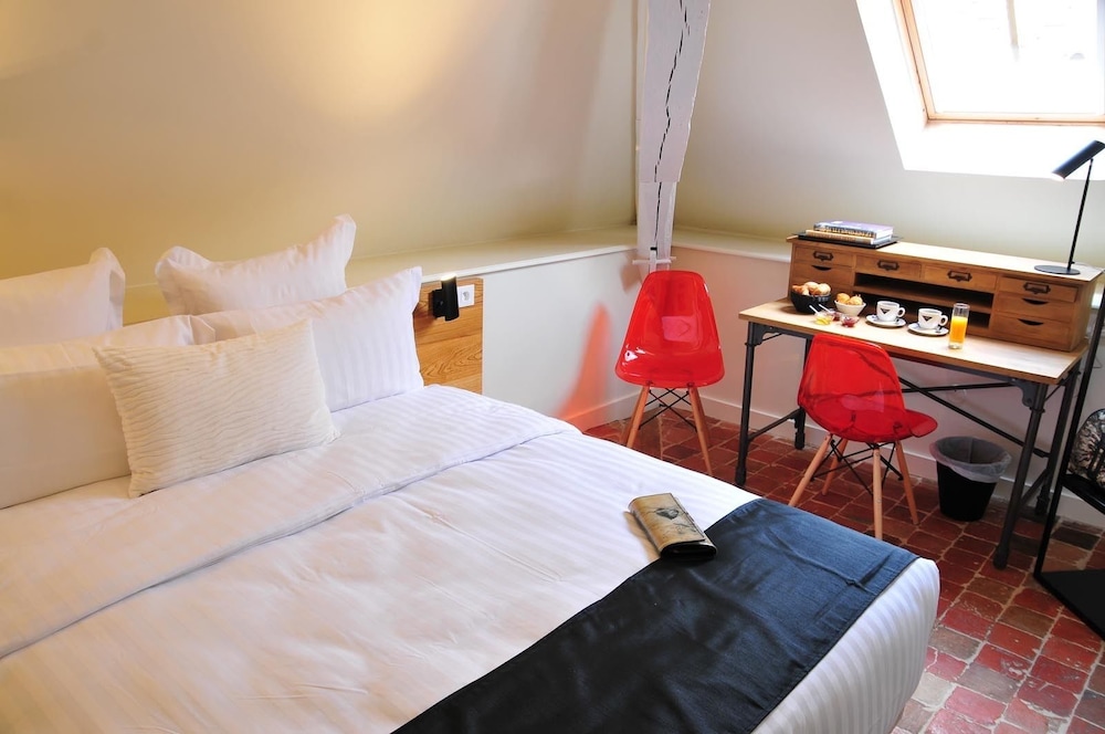 Standard Double Room (Henri Petit) photo 1