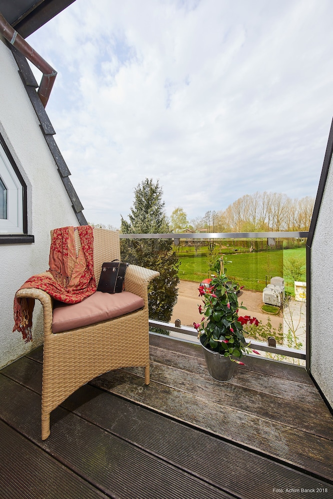 Classic Double or Twin Room, 1 Bedroom, Courtyard Area photo 3