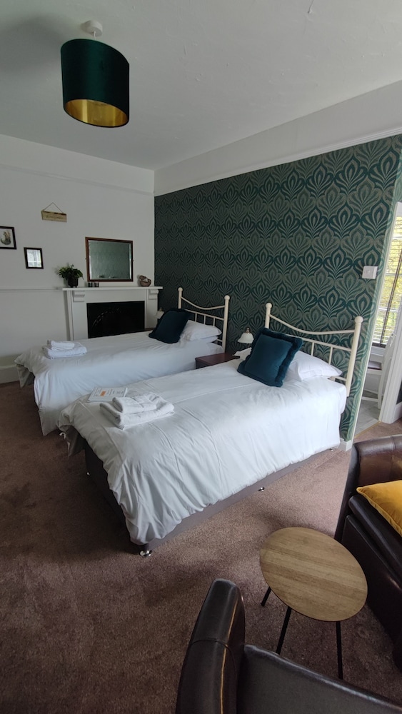 Superior Double Or Twin Room, Ensuite photo 3