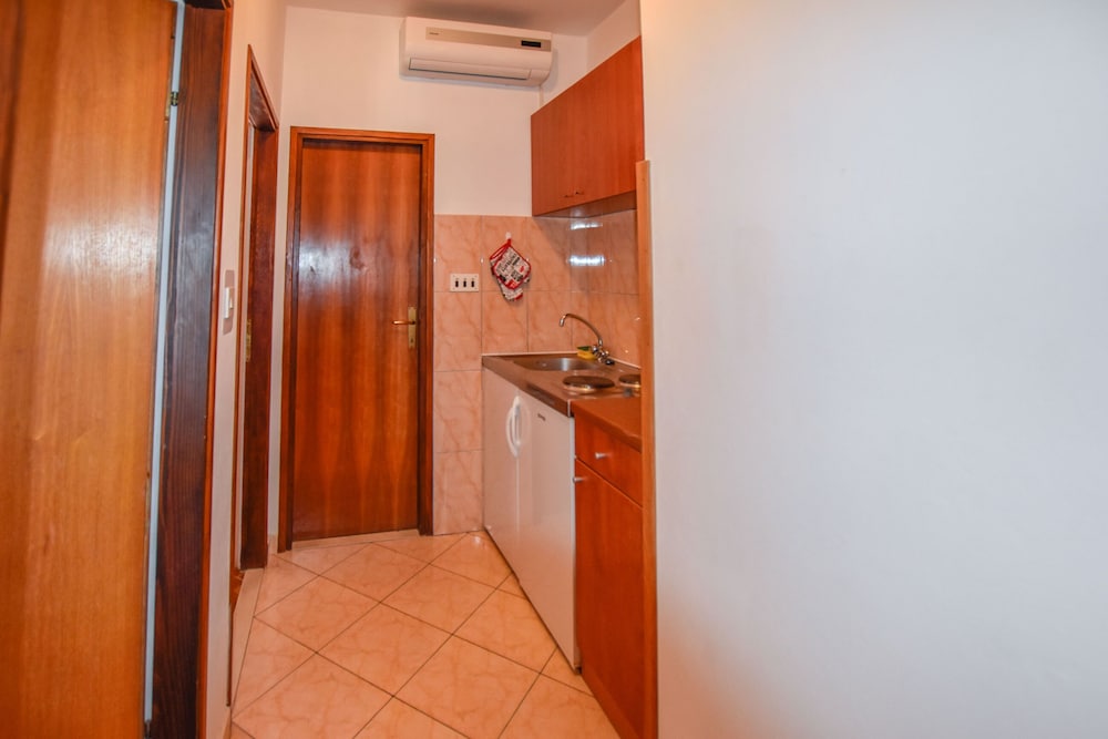 Apartment (A1) photo 2