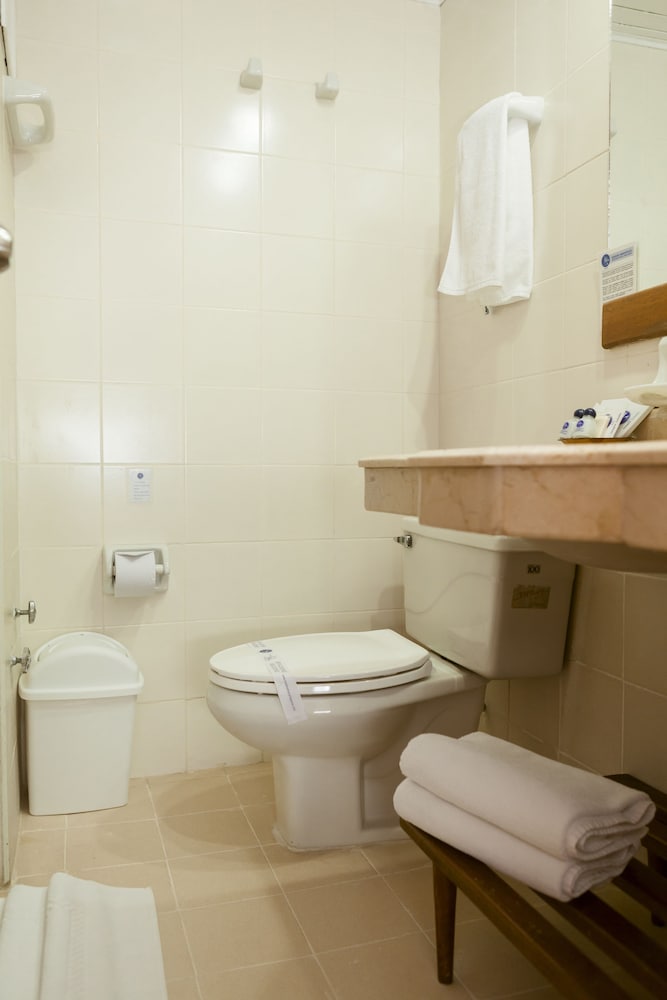 Classic Triple Room - Photo 1