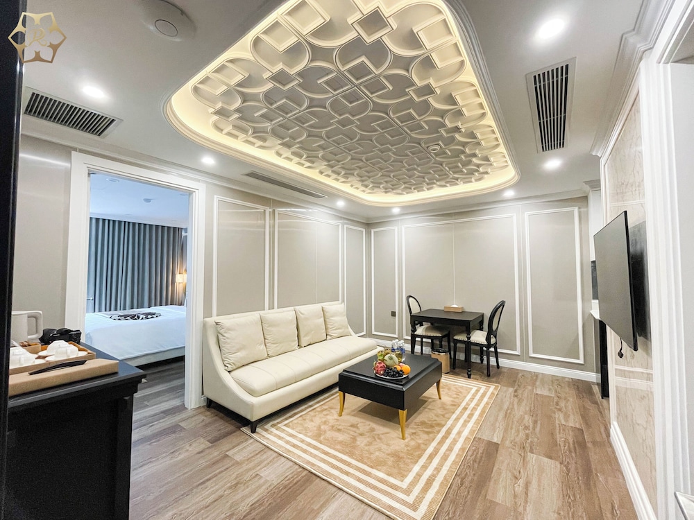 Family Premier Suite - Photo 4