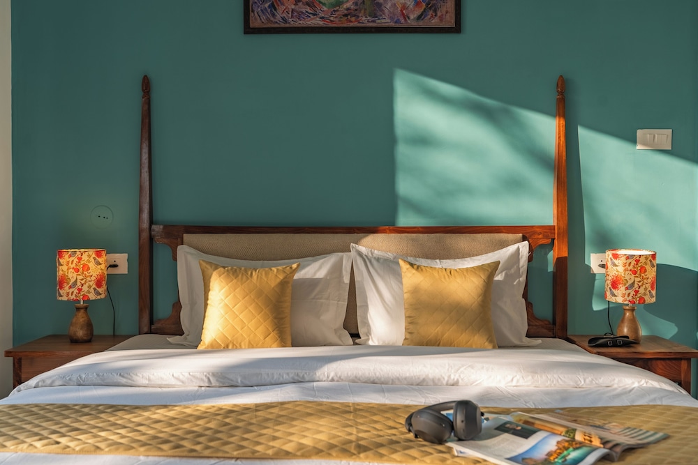 Deluxe Double Room with Balcony photo 1