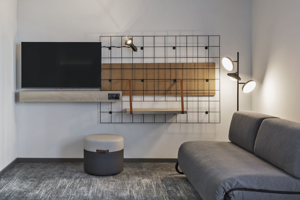 Family Room, 1 Queen Bed with Sofa bed