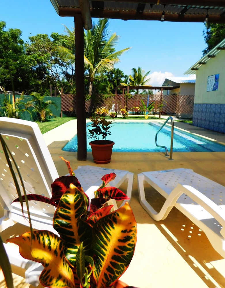 Family Studio, Private Pool
