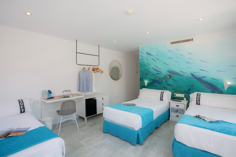 Triple Room, 3 Twin Beds - Photo 4