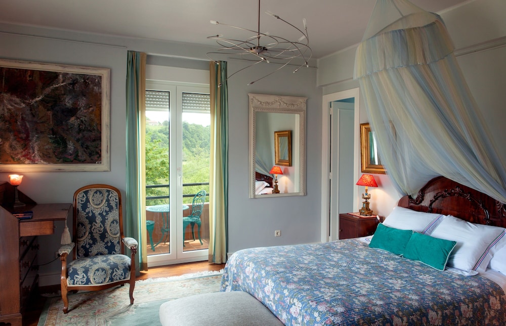 Deluxe Double Room photo 3