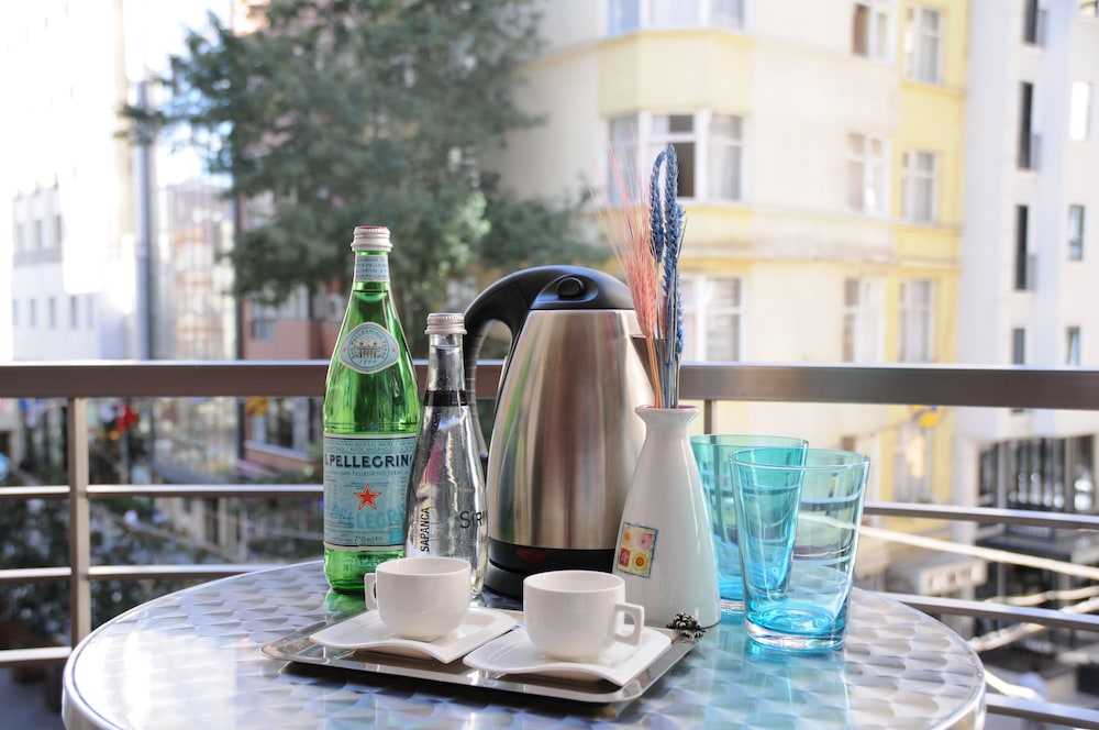 Deluxe Double Room, Balcony, Corner photo 1