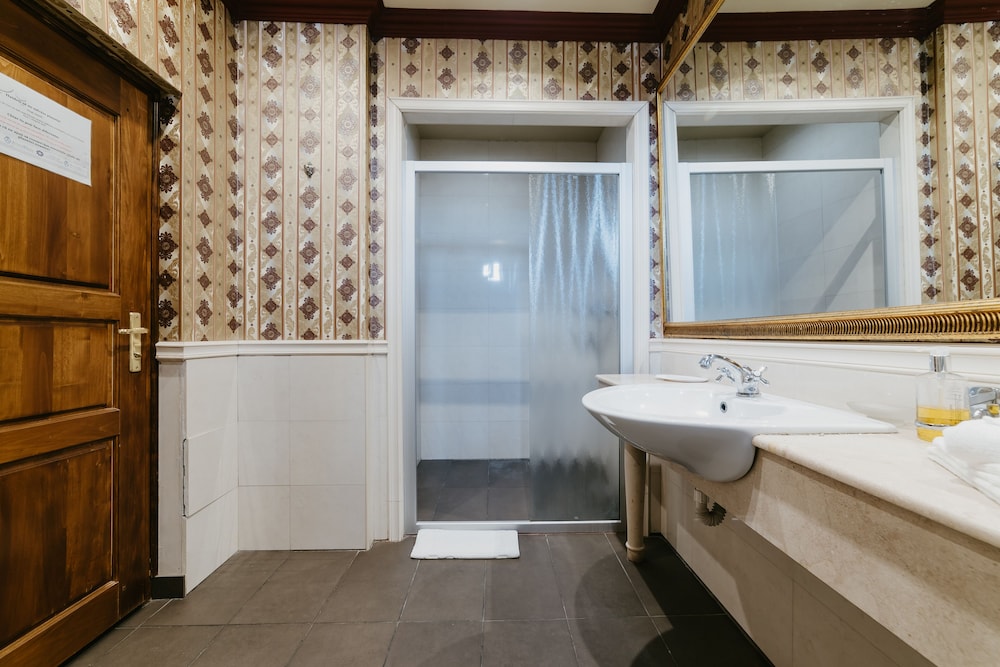 Deluxe Studio Suite photo 3