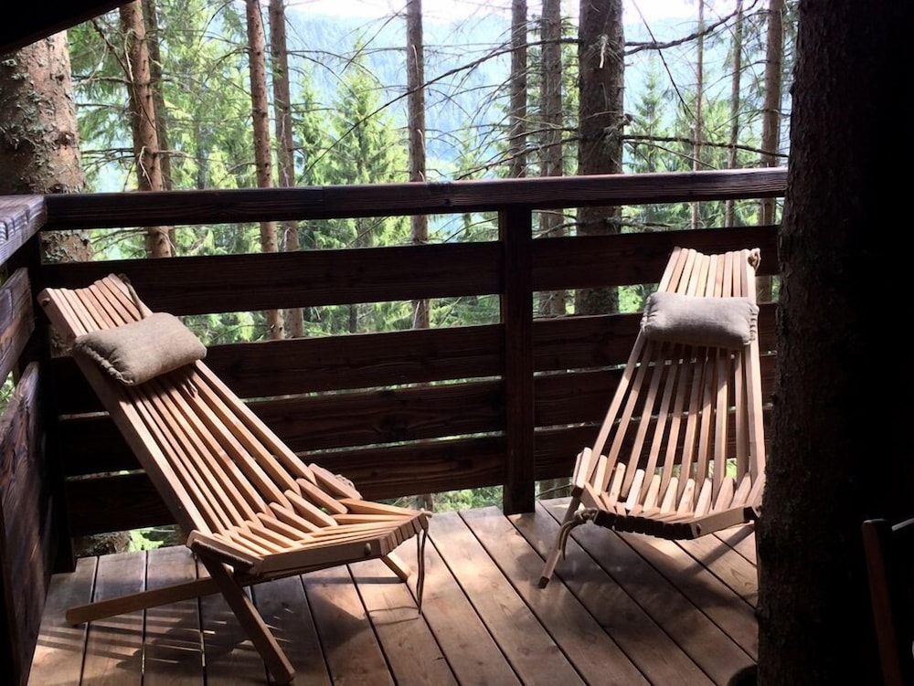Tree House (Ruisseau) photo 2