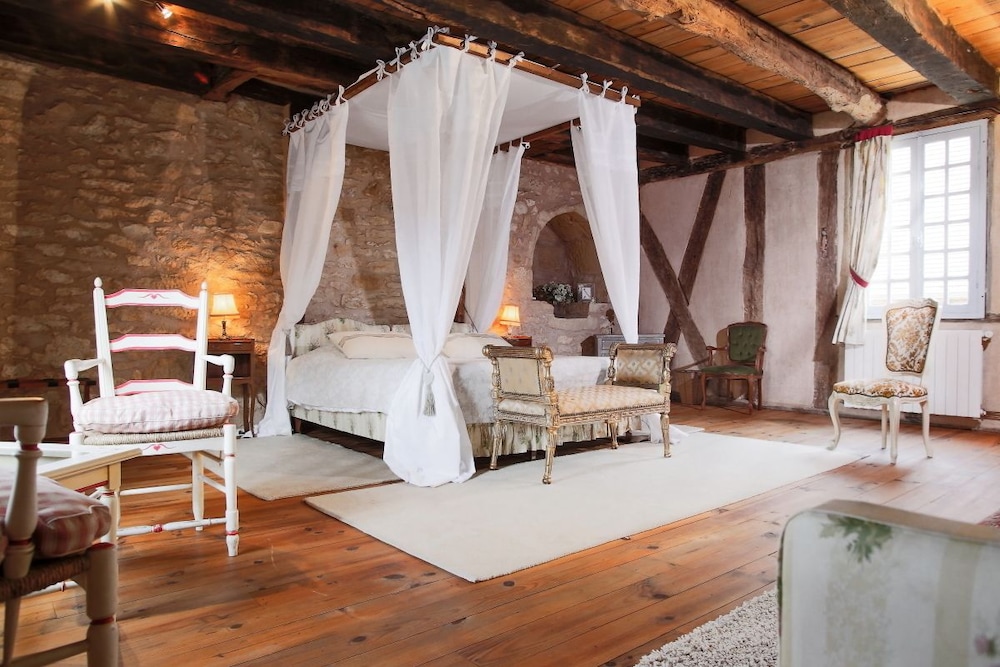 Villa photo 2