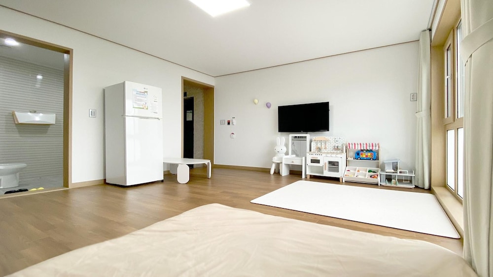 Basic Room, 1 Bedroom (C07(Kidsroom)) - Photo 8