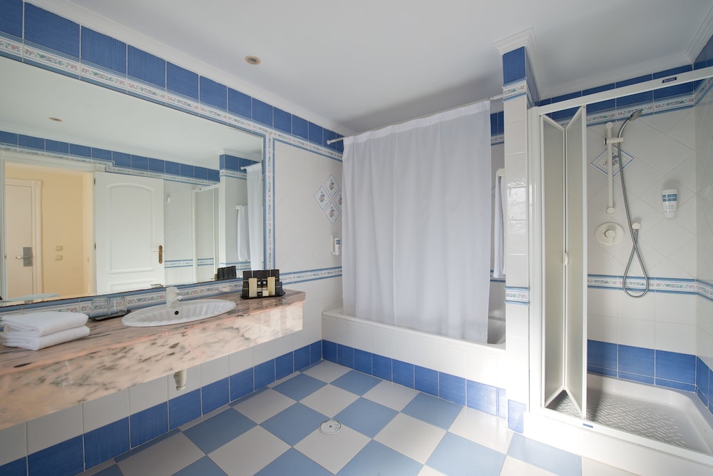 Superior Room, Balcony - Photo 7