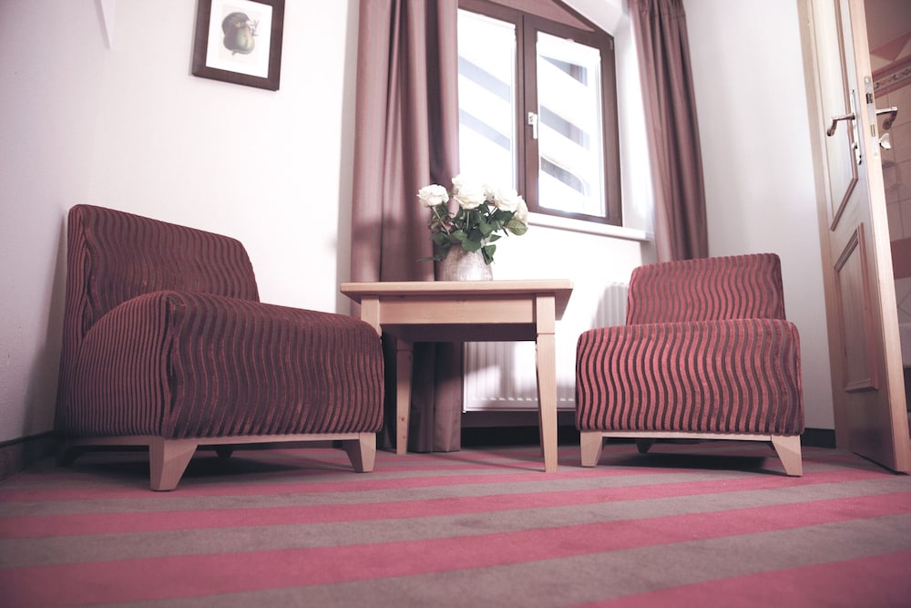 Duplex, 2 Bedrooms photo 2