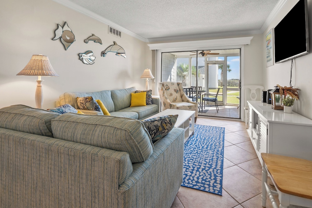 Condo, Multiple Beds, Kitchen, Beach View