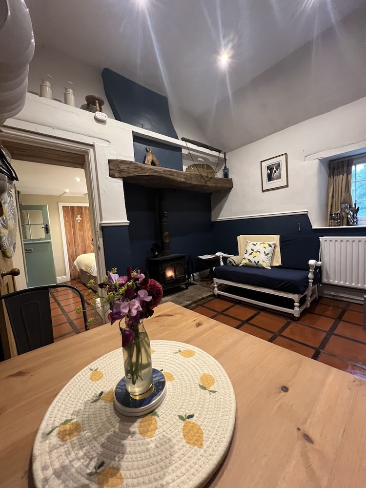 Comfort Double or Twin Room, Ensuite, Courtyard View photo 2