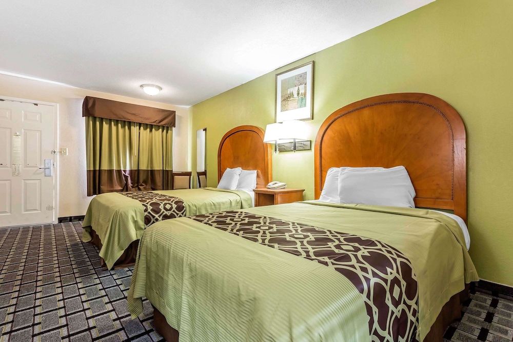 Double Room, 2 Queen Beds, Non Smoking - Photo 6