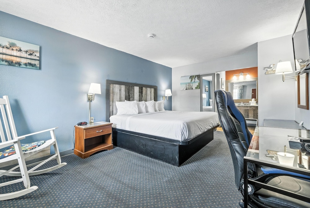 Standard Room, 1 King Bed - Photo 1