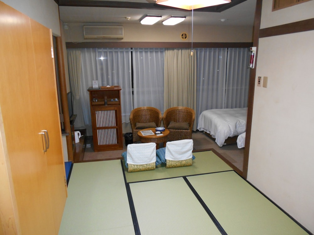 Japanese Western Style Room photo 1