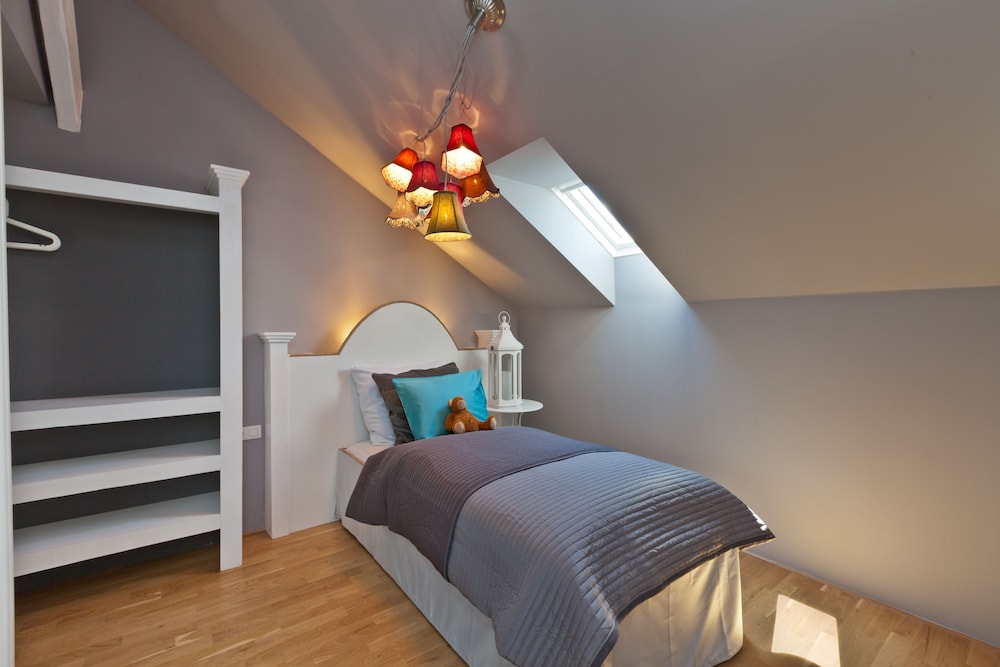 Superior Apartment (3 adults)