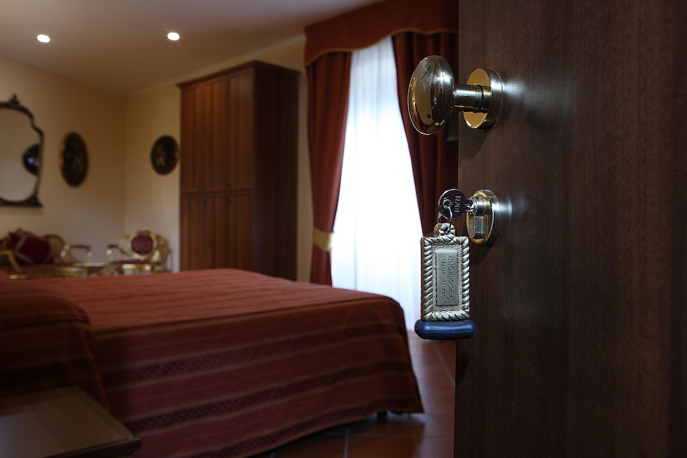 Classic Double Room photo 3