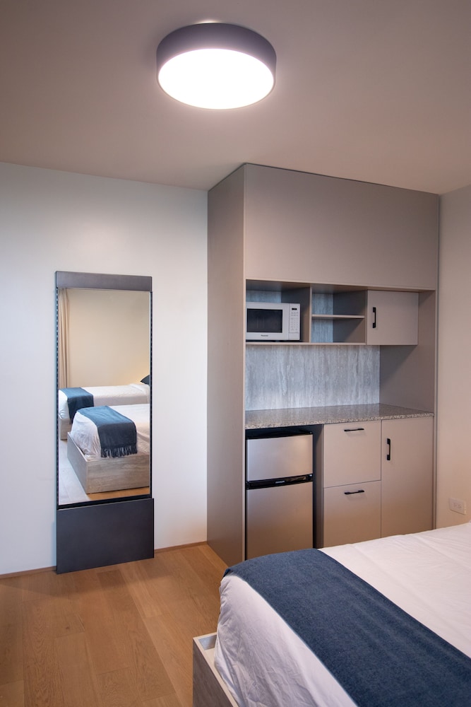 SUITE KINGSTON photo 2