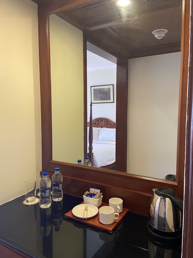 Room, 2 Twin Beds, Garden View (Colonial) photo 3